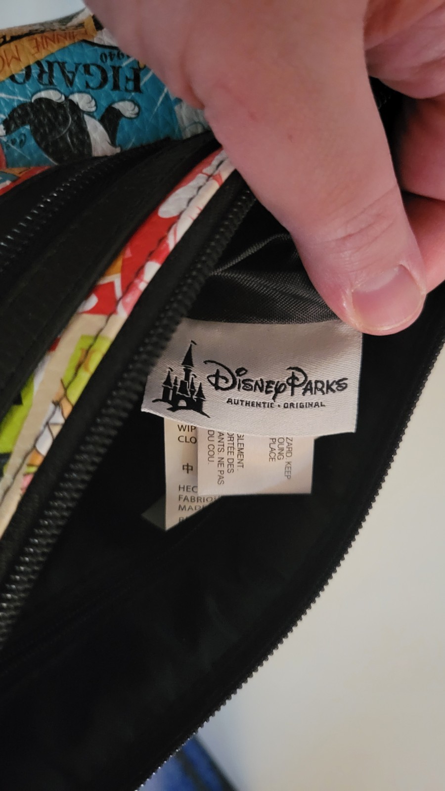 Disney Parks NWOT Retro Classic Disney Movies Characters Crossbody Bag