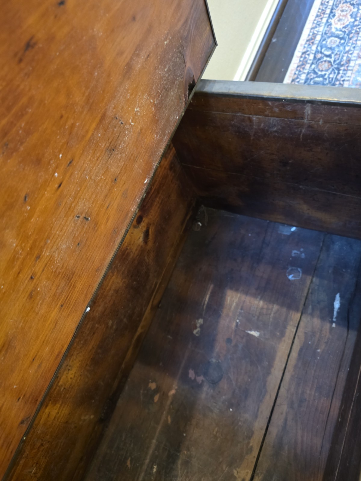 RARE ANTIQUE 19TH C CONTINENTAL BRASS BOUND KINDLING BOX W ARMORIAL. VERY HEAVY