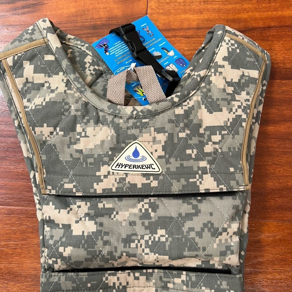 HyperKewl GULPZ Personal Hydration System Backpack Tech Camouflage Green/Tan NEW