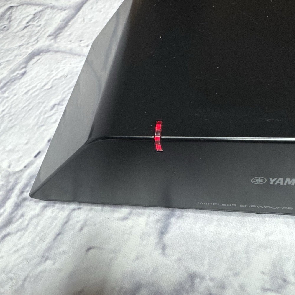 Yamaha Wireless Subwoofer Kit SWK-W10 Powers On Untested *READ DESCRIPTION