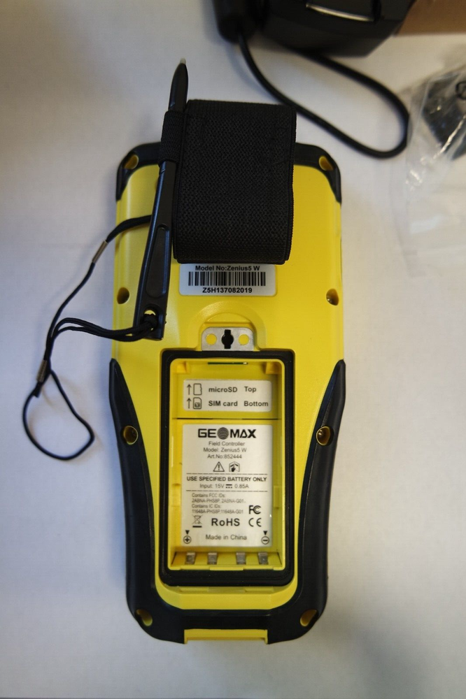 GeoMax Zenius5 W Field Controller *NEW, tested*