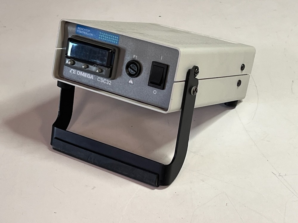 Omega Model CSC32 Benchtop Controller with Type J Thermocouple Assembly