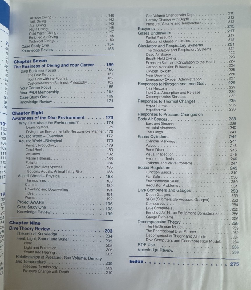 PADI DIVE COMPUTER & DIVEMASTER BOOKS & EDRPML ELECTRONIC SCUBA DIVING COMPUTER