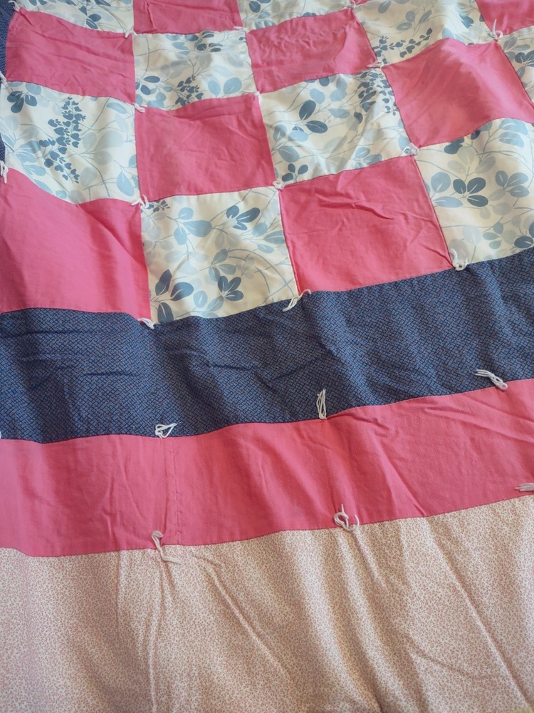 Checkerboard Center Patchwork Quilt