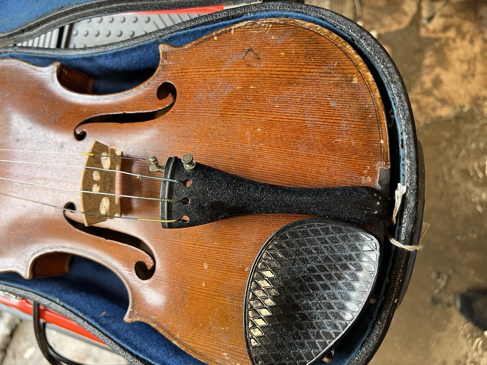 PIERRE SILVESTRE 1844 VIOLIN RARE NEEDS WORK