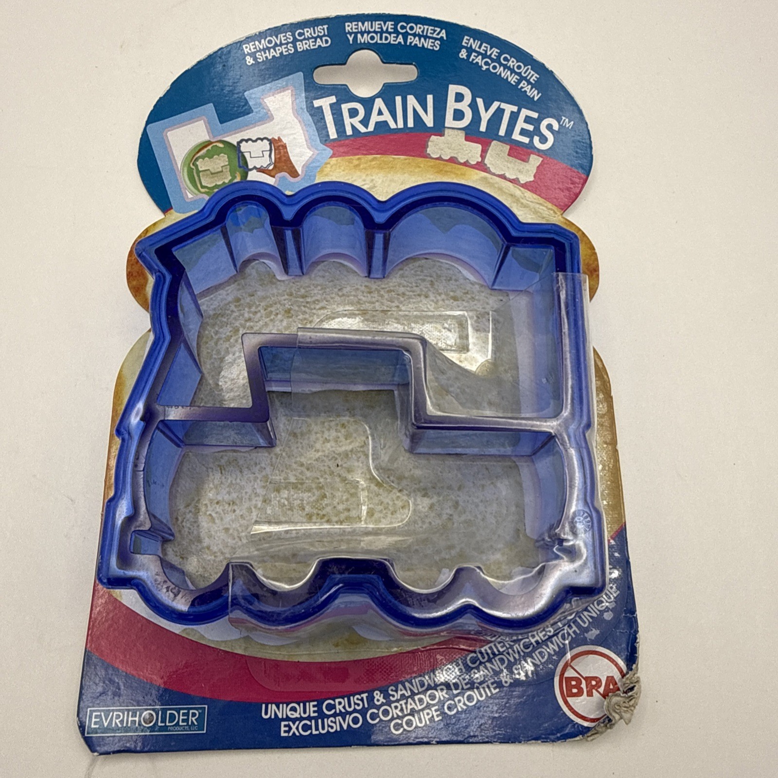 TRAIN BYTES Unique Crust & Sandwich Cutter New In Package