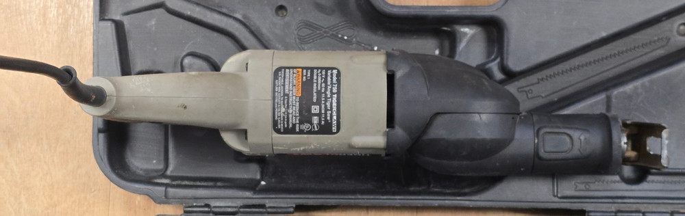 Porter Cable 750 Tigerclaw Variable Speed & Variable Angle Reciprocating Saw