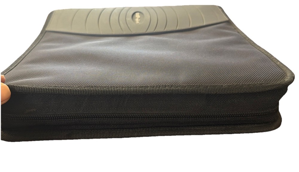Vintage CD Projects 136 Disc DVD/CD Carrying Case Binder Storage