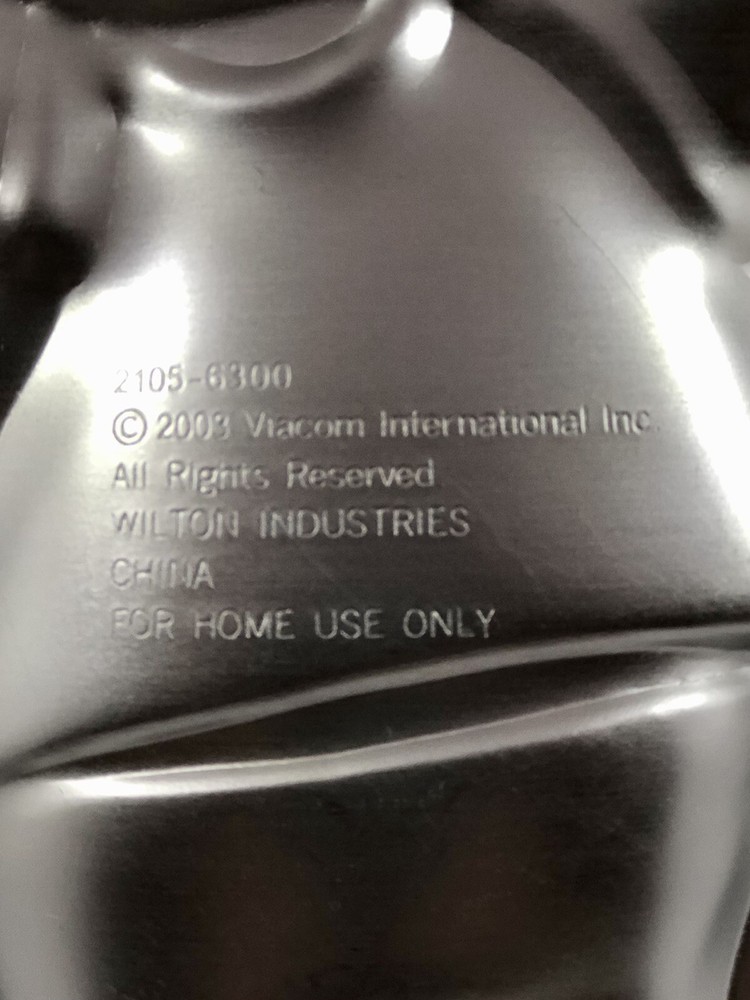 Wilton Dora Cale Pan