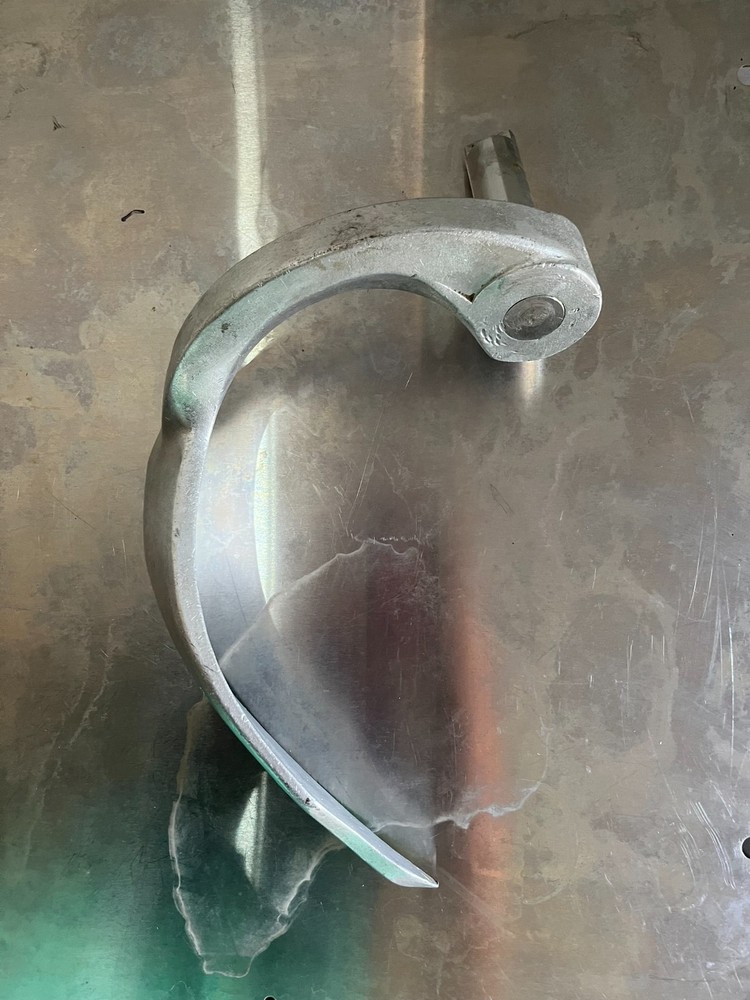Hobart VCM 40 Mixing Baffle Scraper