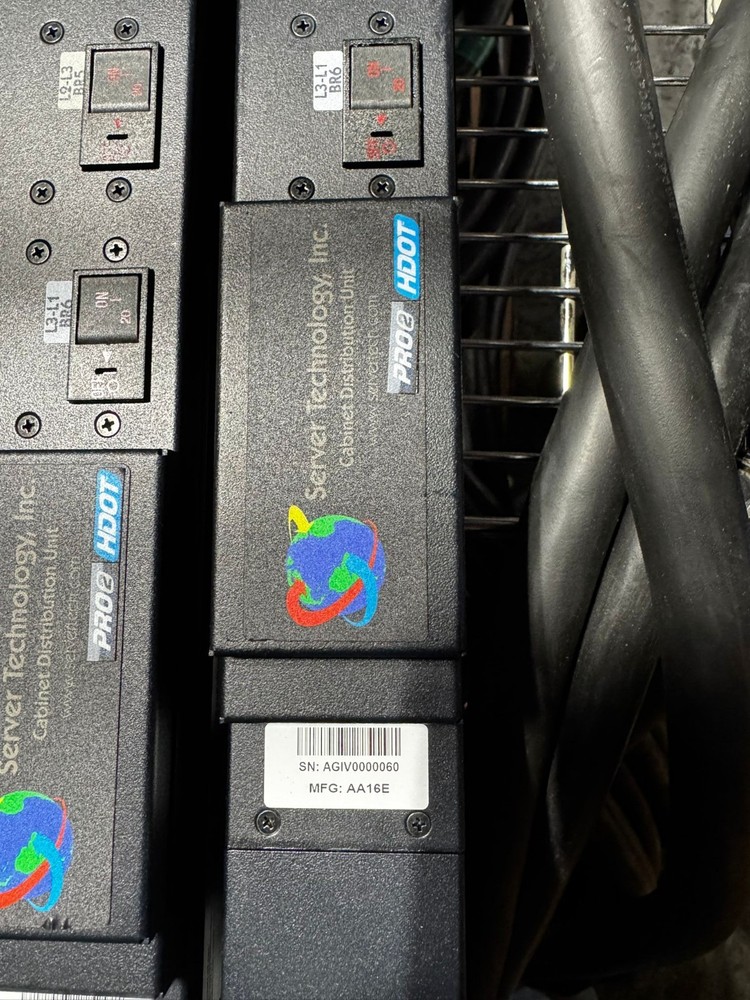Server Technology Switched Master Pro2 C2W36CE-DQME2M66 PDU