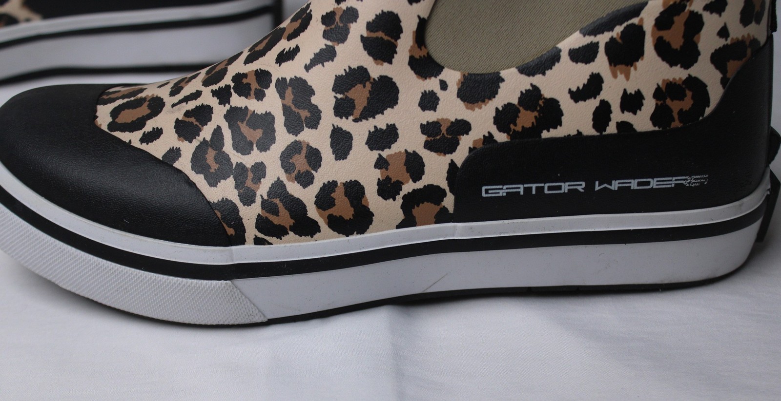 Gator Waders TM8 Women's High-Top Camp Boots Leopard/Black Size 10