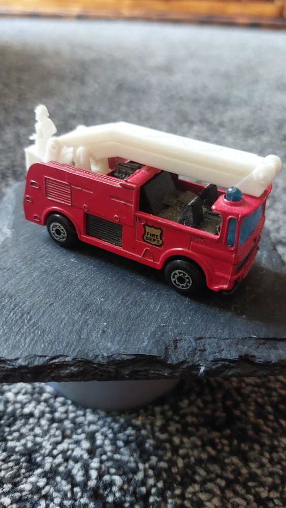Matchbox 1981 Snorkel Fire Engine Rescue Truck Diecast Model