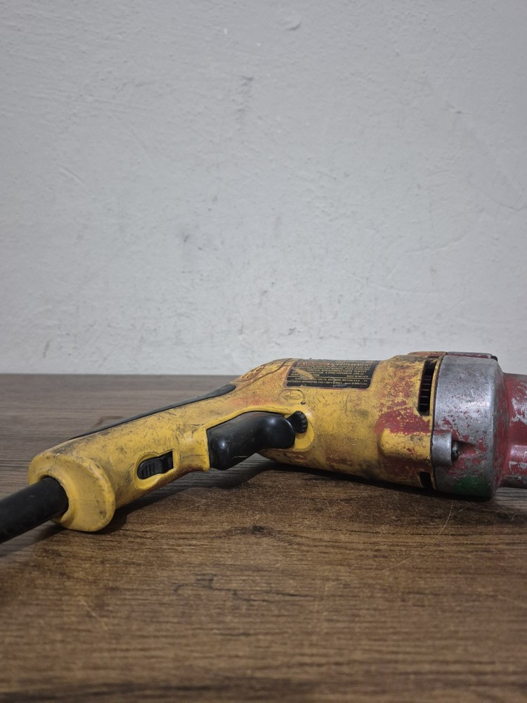 DeWalt DW268 Corded Variable Speed Reversing Versa-Clutch Screwdriver