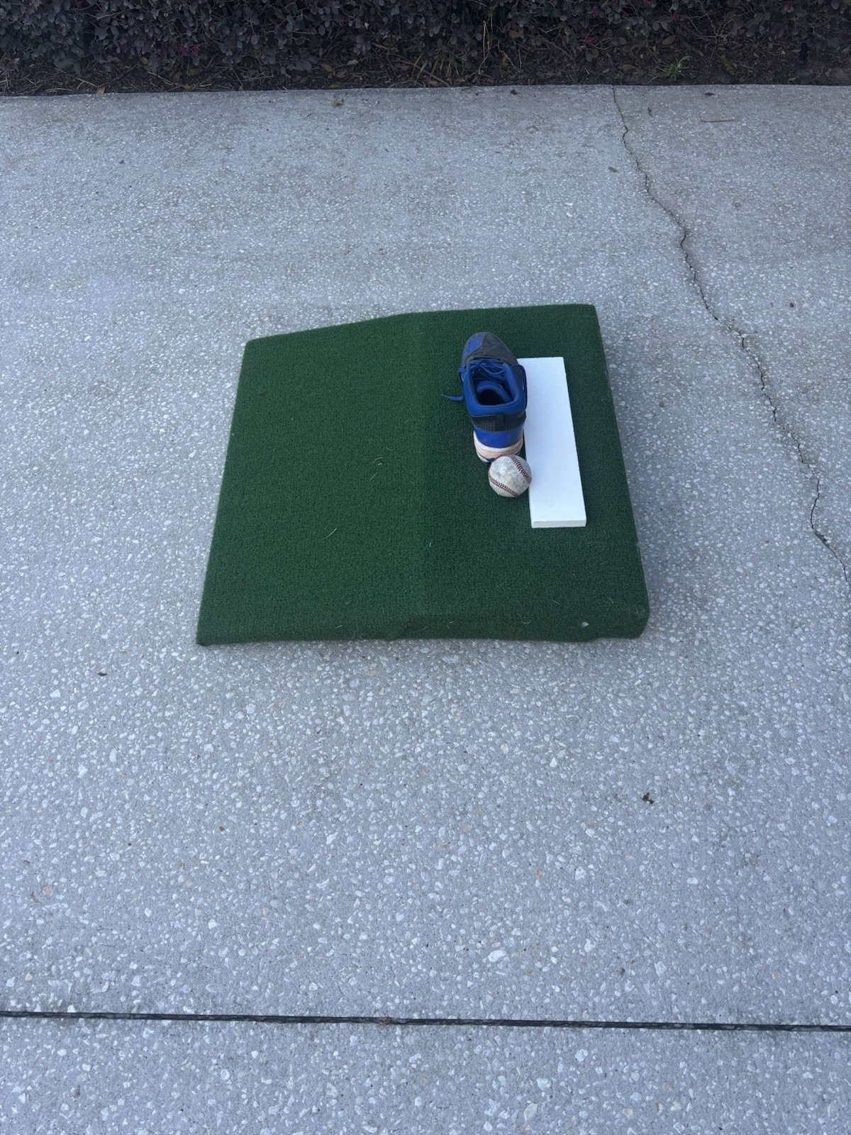 PITCHER PERFECT Portable Pitching Mound