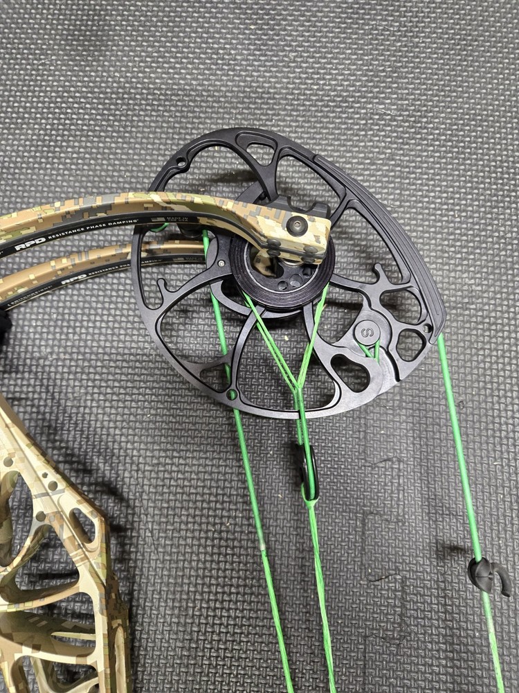 Mathews Phase 4 33 w Custom Strings