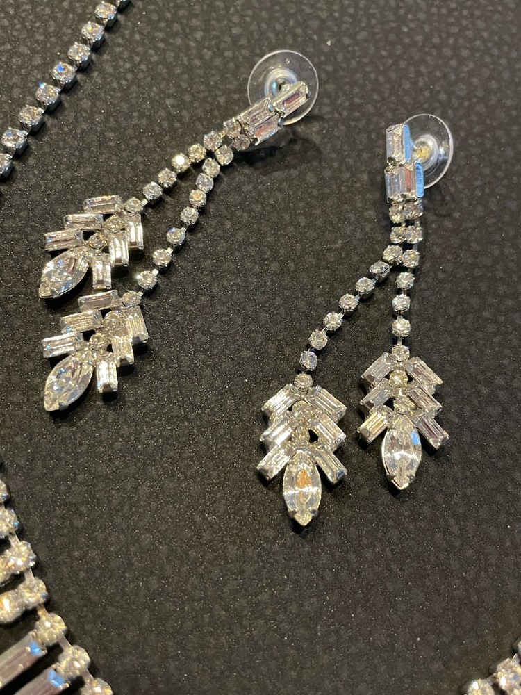 Diamanté Necklace And Earring Set Sparkling Beautiful.