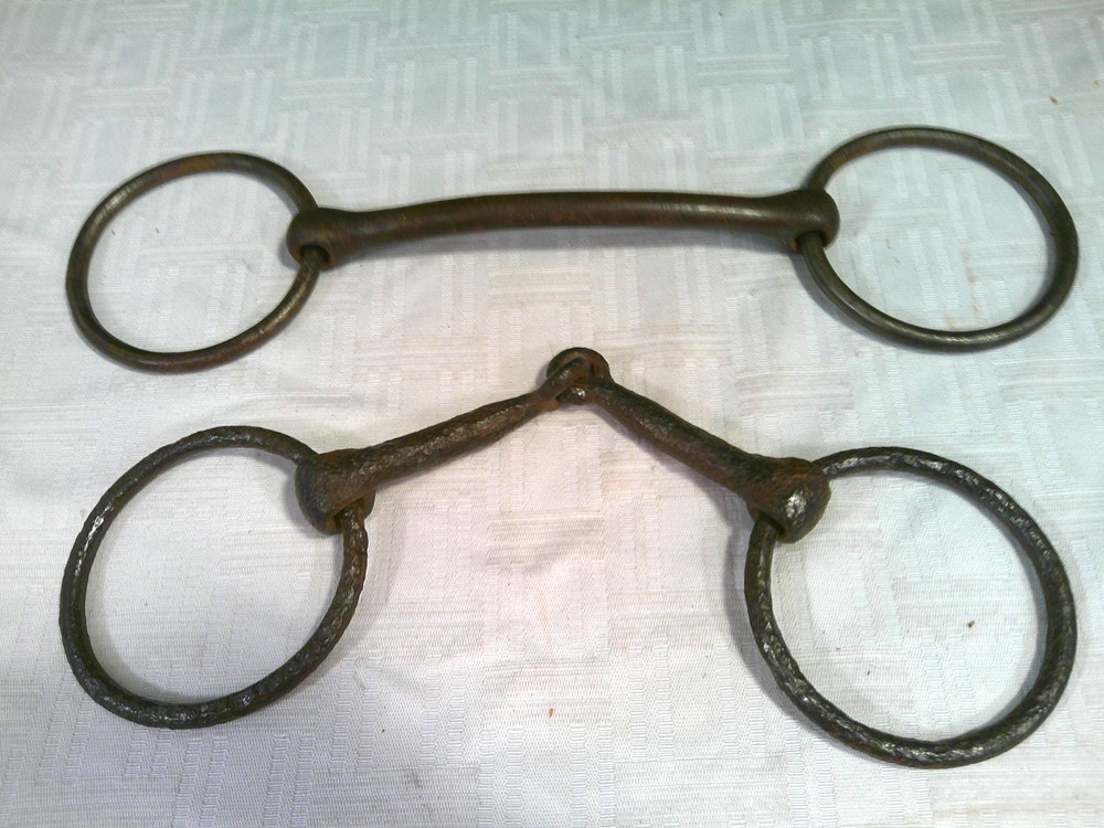 Vtg Snaffle Bit (hand forged ?), Bar Bit (curved bar), Rustic Western Decor