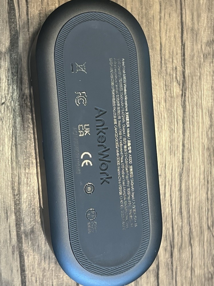 AnkerWork M650 Wireless Lavalier Mic System 2TX 1RX w/ Case Display