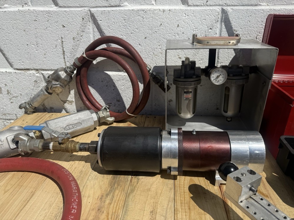 MACTECH 816LC Clamshell Pipe Lathe Split Frame with Air Motor 10.75”-16”