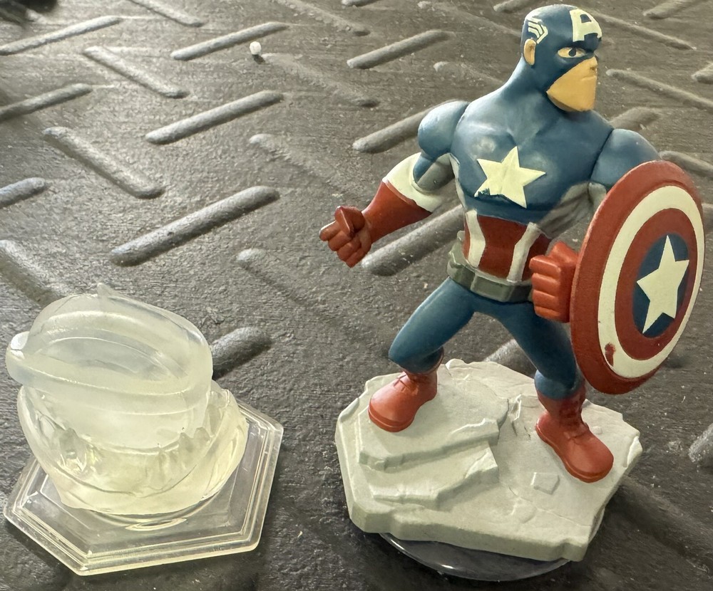 Lot of 7 Disney Marvel Infinity 2.0 (Read Description)