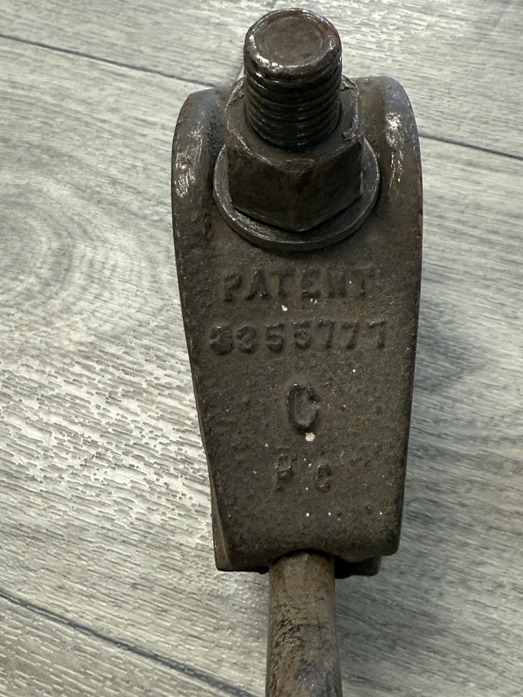 MO CLAMP -C- PAT# 3355777