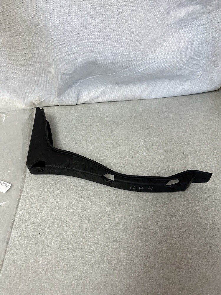 L4 Cab Extender Bracket For International LT625 2018+ Left Side Top