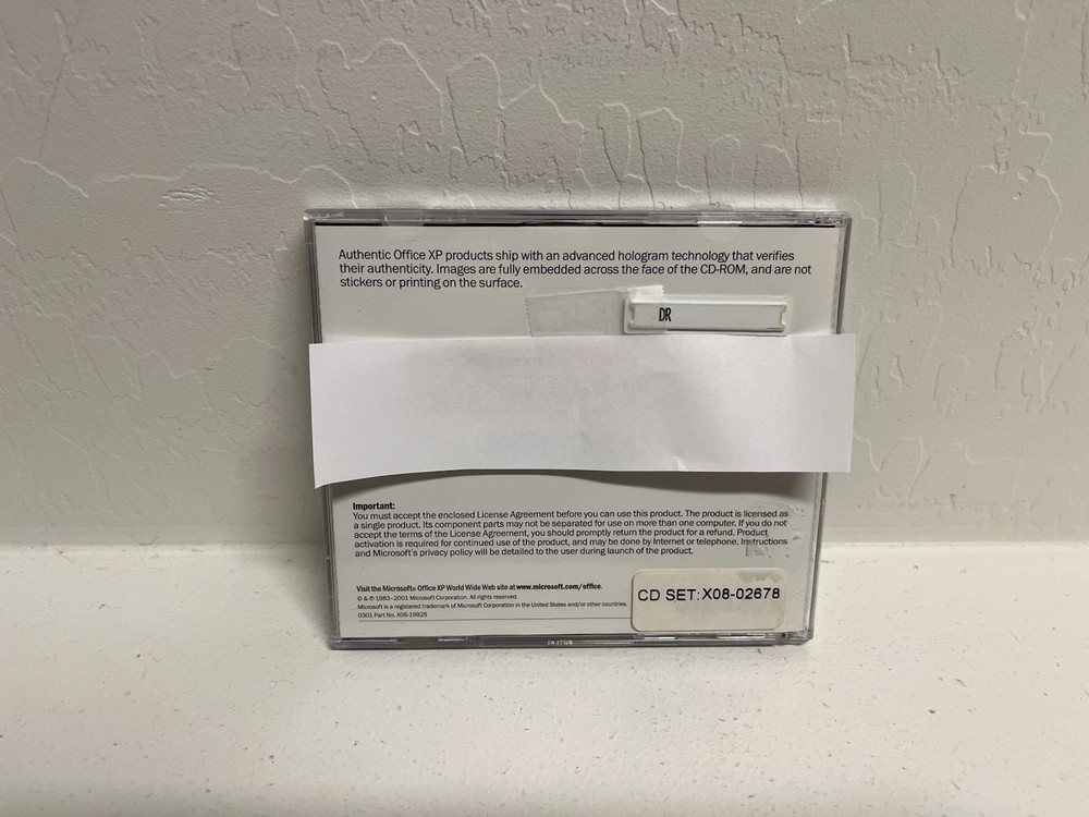 Microsoft Office XP Professional Version 2002 2-CD Set with Key Original Case