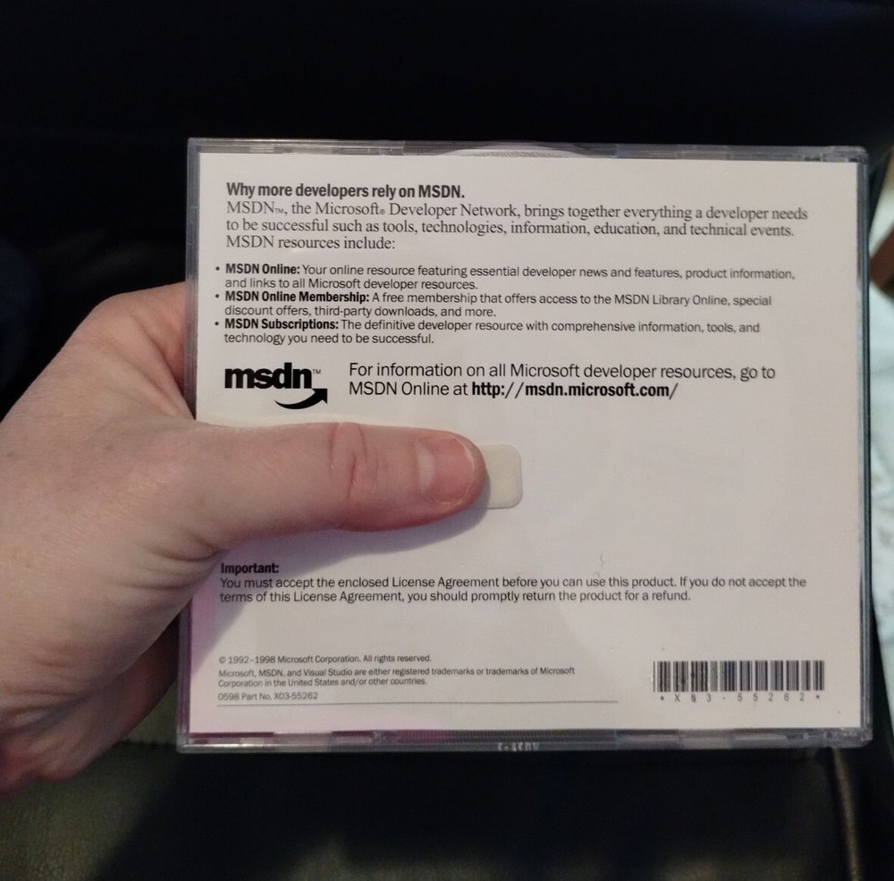 Microsoft Visual Studio Library Essential Resource Developers 6.0 MSDN 2CD Set