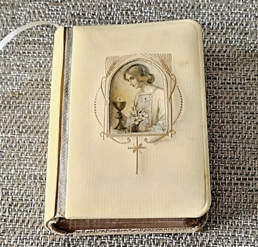 Rare Miniature Bible Prayer Book 1925 celluloid cover, Gold trim - Used