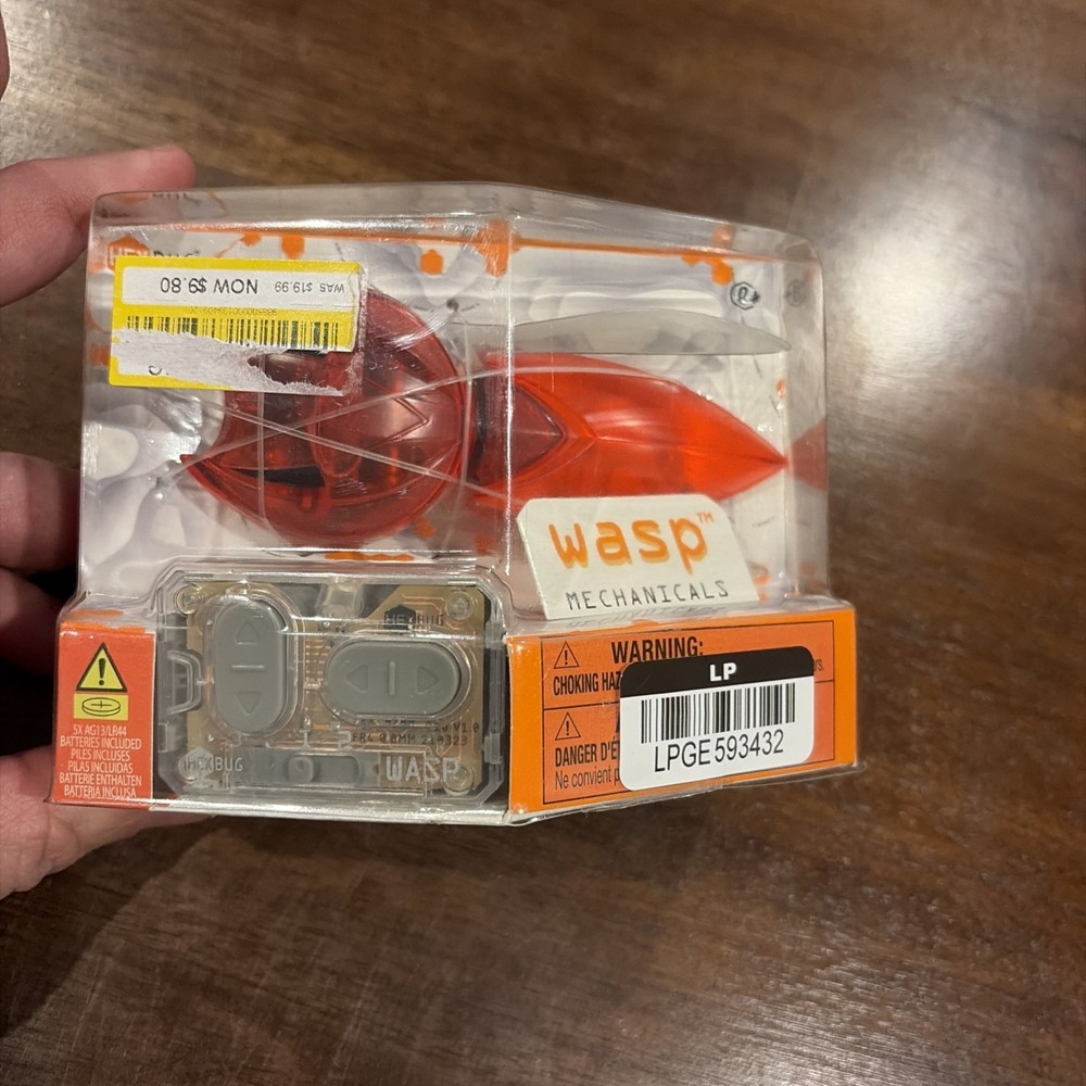 Hexbug Micro Robotic Creatures Wasp Mechanicals Red R/C Remote Controlled New!