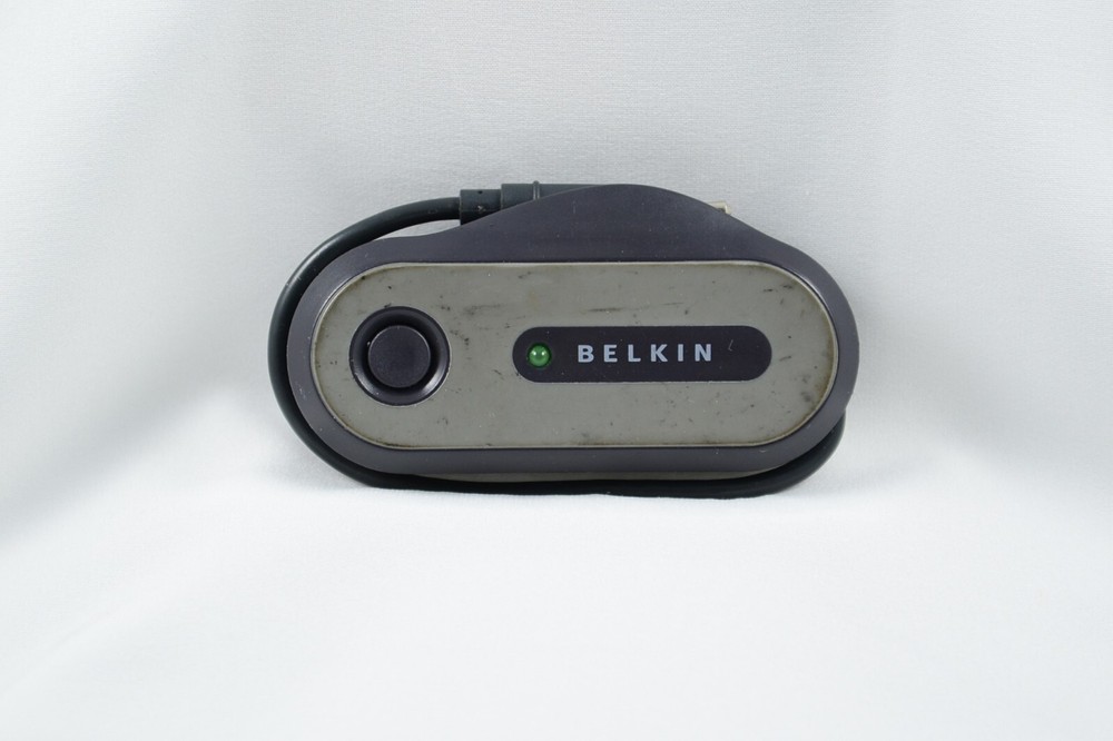 Belkin TuneCast Model F8V367 FM Transmitter For Audio Devices