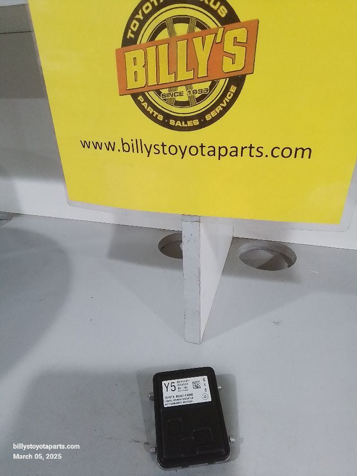 Camera/Projector Camera Front Windshield Mounted Fits 20-22 C-HR 120168