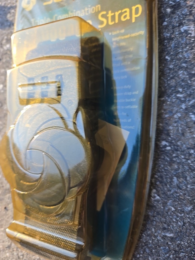 Samsonite Triple combination locking Luggage Strap New In Package. Secured 72”