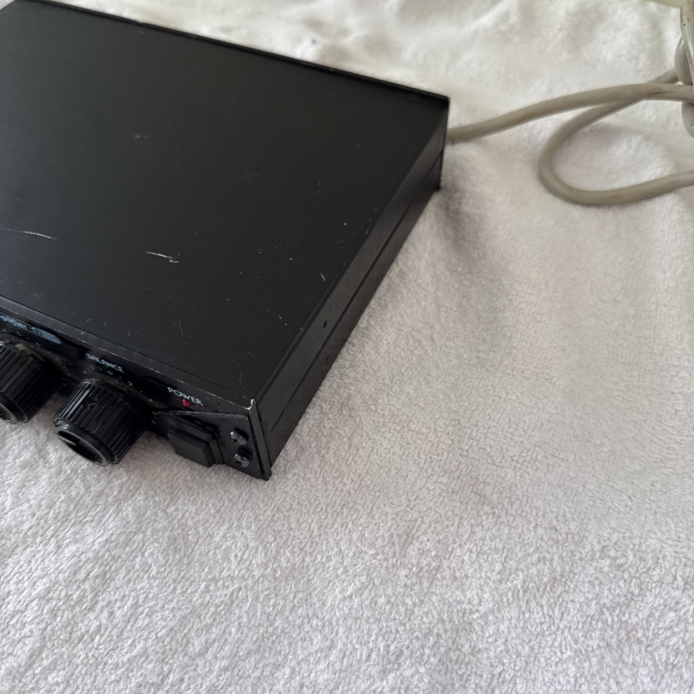 Edcor HA-400 Headphone Amplifier 4 Outputs Tested