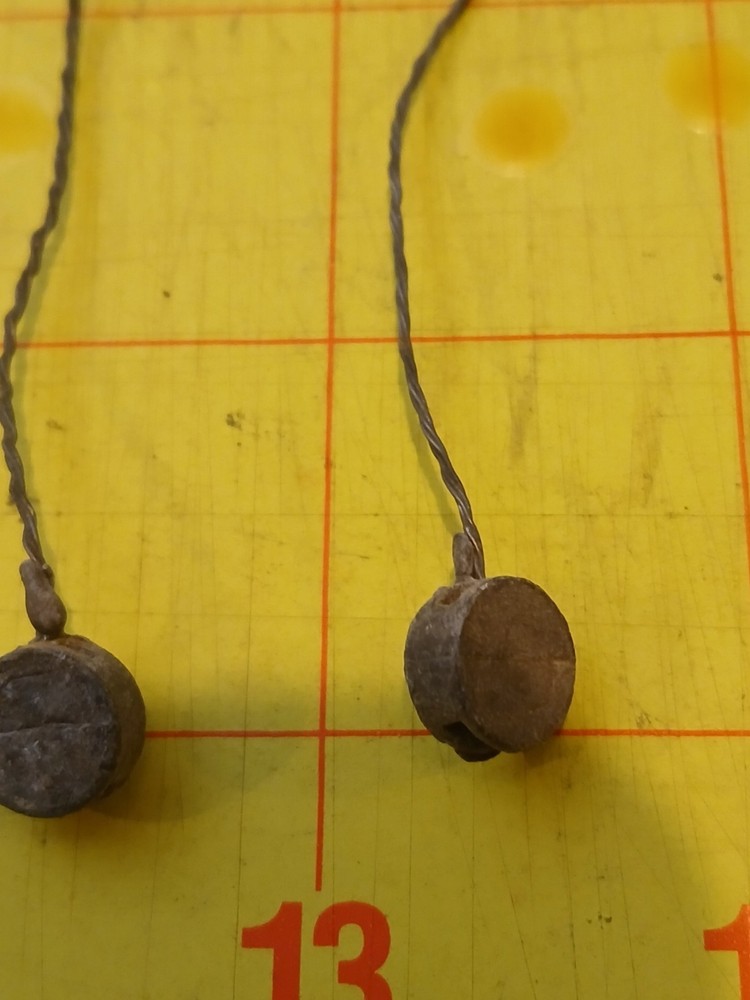 Lead and wire meter seals new