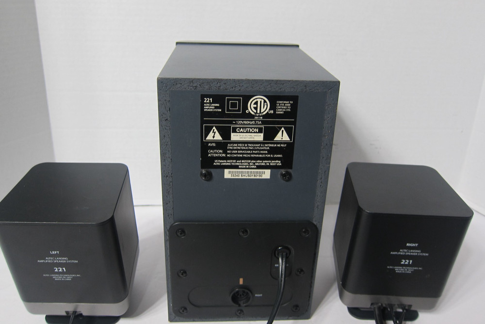 ALTEC LANSING 221 2.1 Multimedia Computer Stereo Speaker System with Manual
