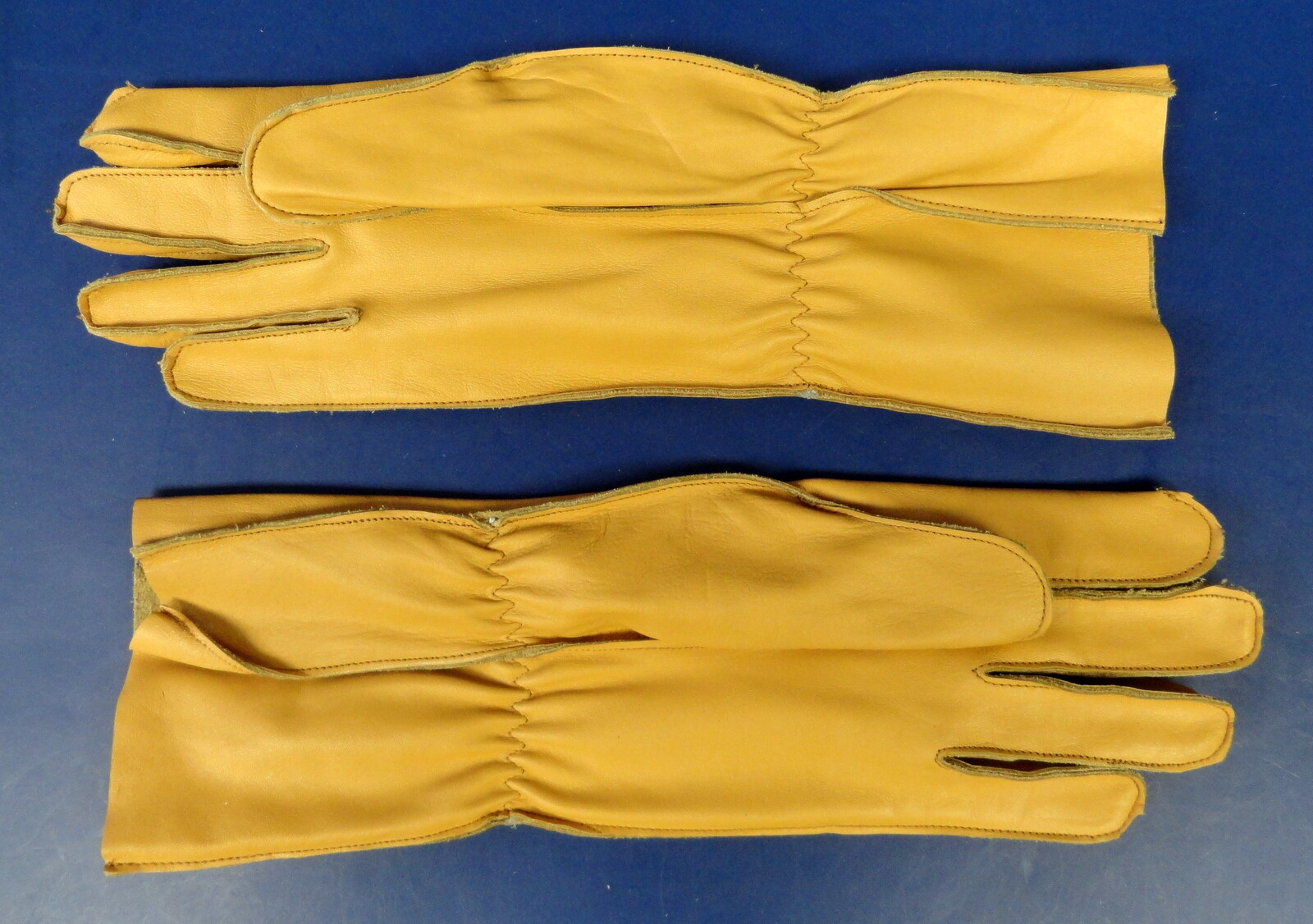 US NAVY Bu AERO TYPE B-3A LEATHER FLYING GLOVES SIZE MEDIUM