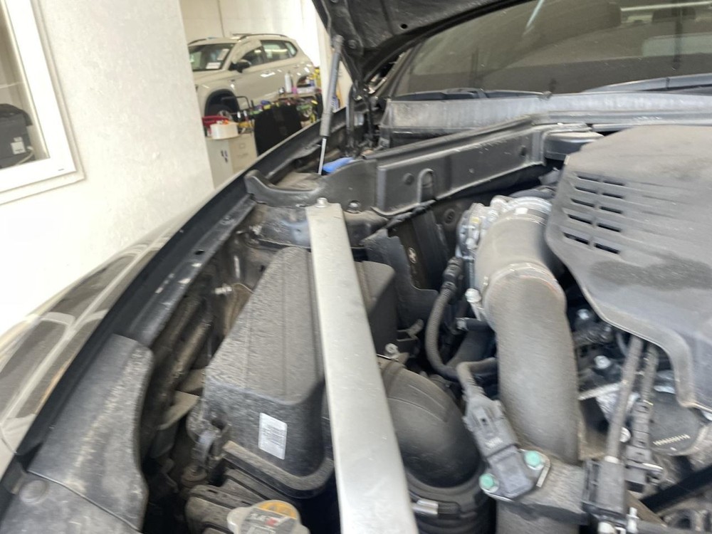 Complete Console Front Floor Manual Shift Shift-by-cable Fits 18-23 STINGER 9868