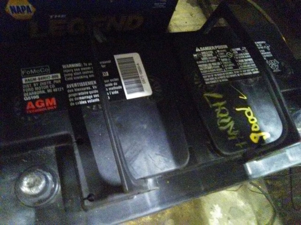 19 Lincoln Nautilus Battery Top Post, 800 CCA