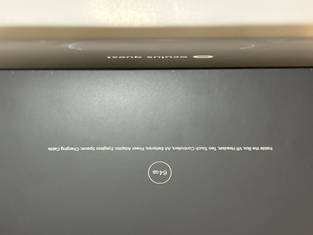 Oculus Quest 1 Empty Box