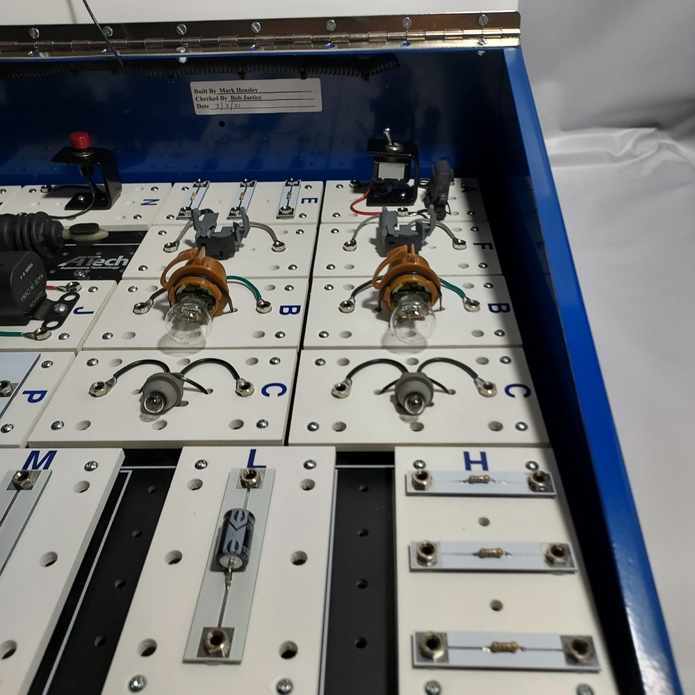 ATech GM 18002TR Specialized Electronic Training Kit - Great Condition!