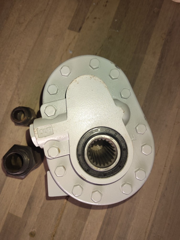 PTO mount hydraulic pump