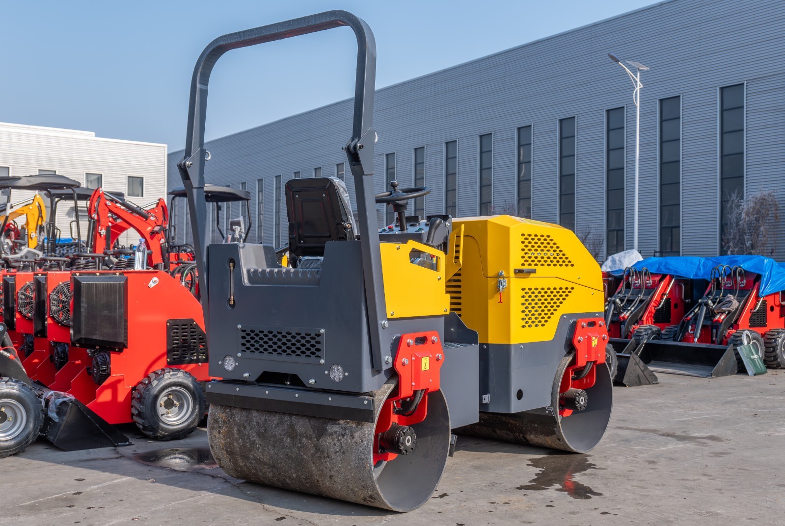 2Ton Road Roller Tandem Smooth Drum Vibratory Road Roller Soil Asphalt Compactor