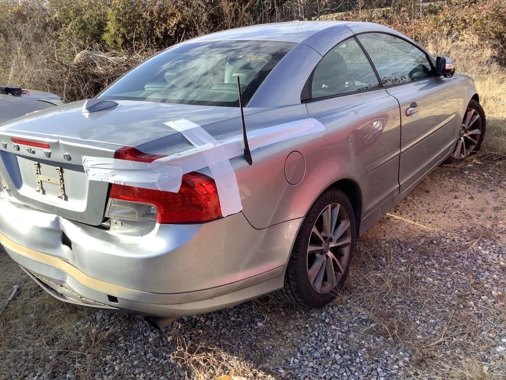 C70 2011 Glove Box 4909487