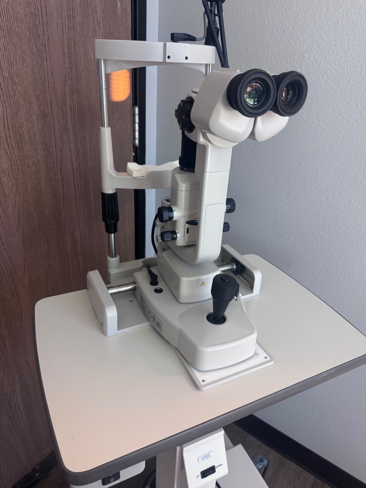 Topcon SL2G Slit Lamp-Good Condition!