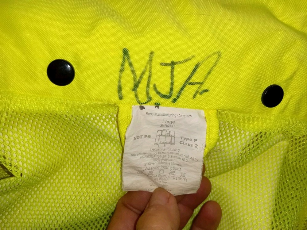 Premium High Visibility Reflective Waterproof Safety Jacket, size large.