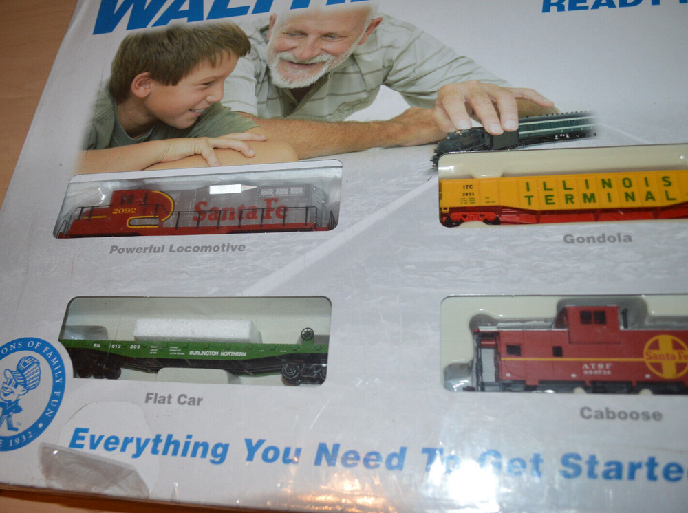 Walthers Trainline Ready For Fun Train Set 931-870 ATSF