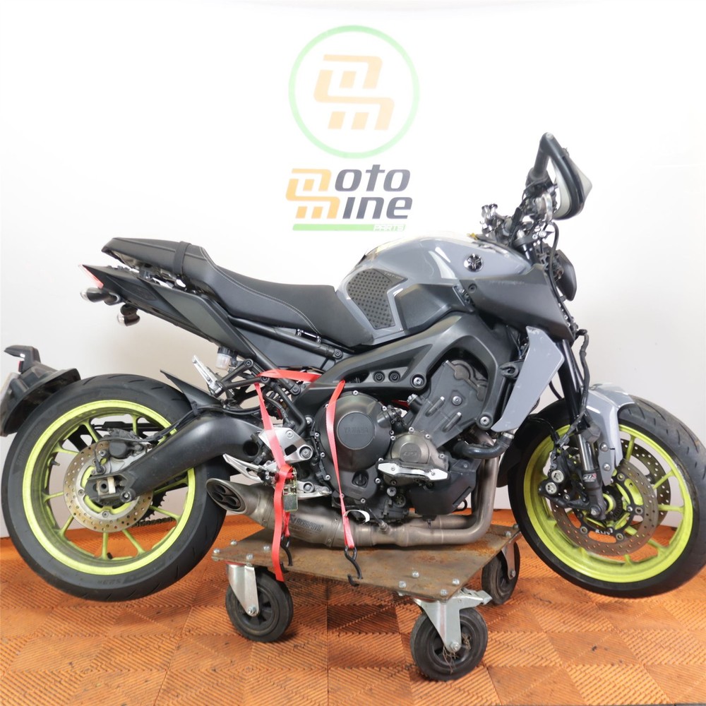 2017 Yamaha MT-09 Acerbis Handguards