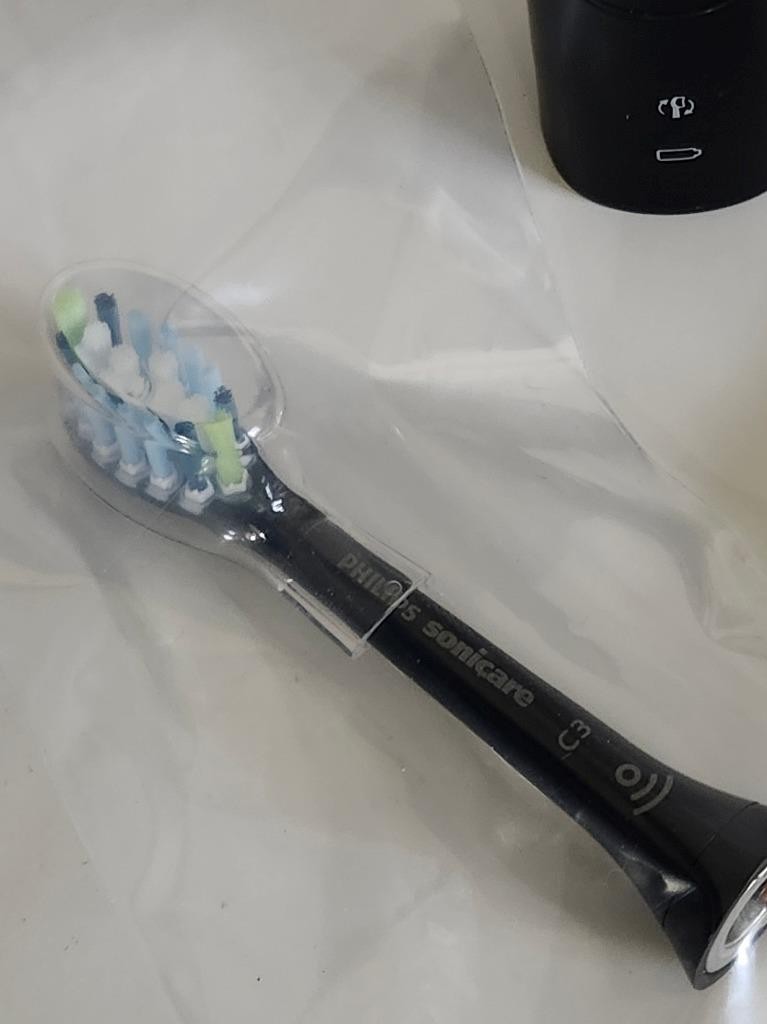 Philips Sonicare ProtectiveClean 6100 ToothBrush Black,Please Read